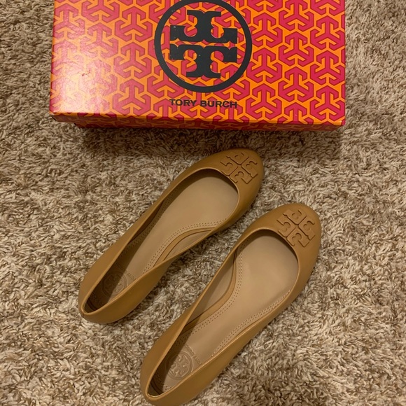 Tory Burch Shoes - NWT Nude Tory Burch Flats